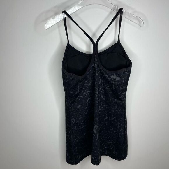 Lululemon Tank Lot Power Y &‎ Crew Built In Bra Top 4 6 Gray Black Workout Gym - Picture 9 of 11